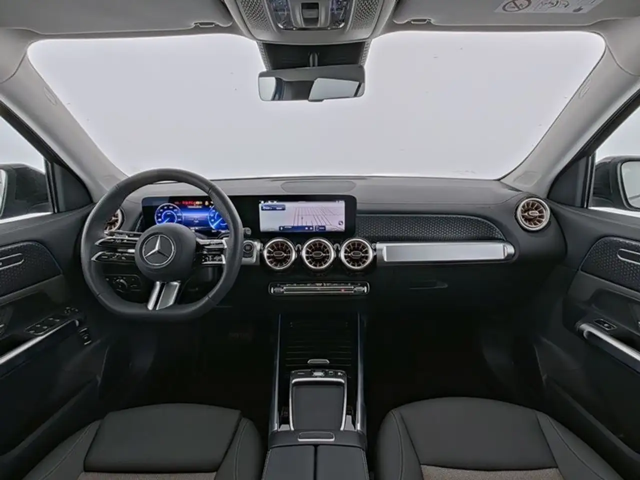 Mercedes-Benz EQB 250 9