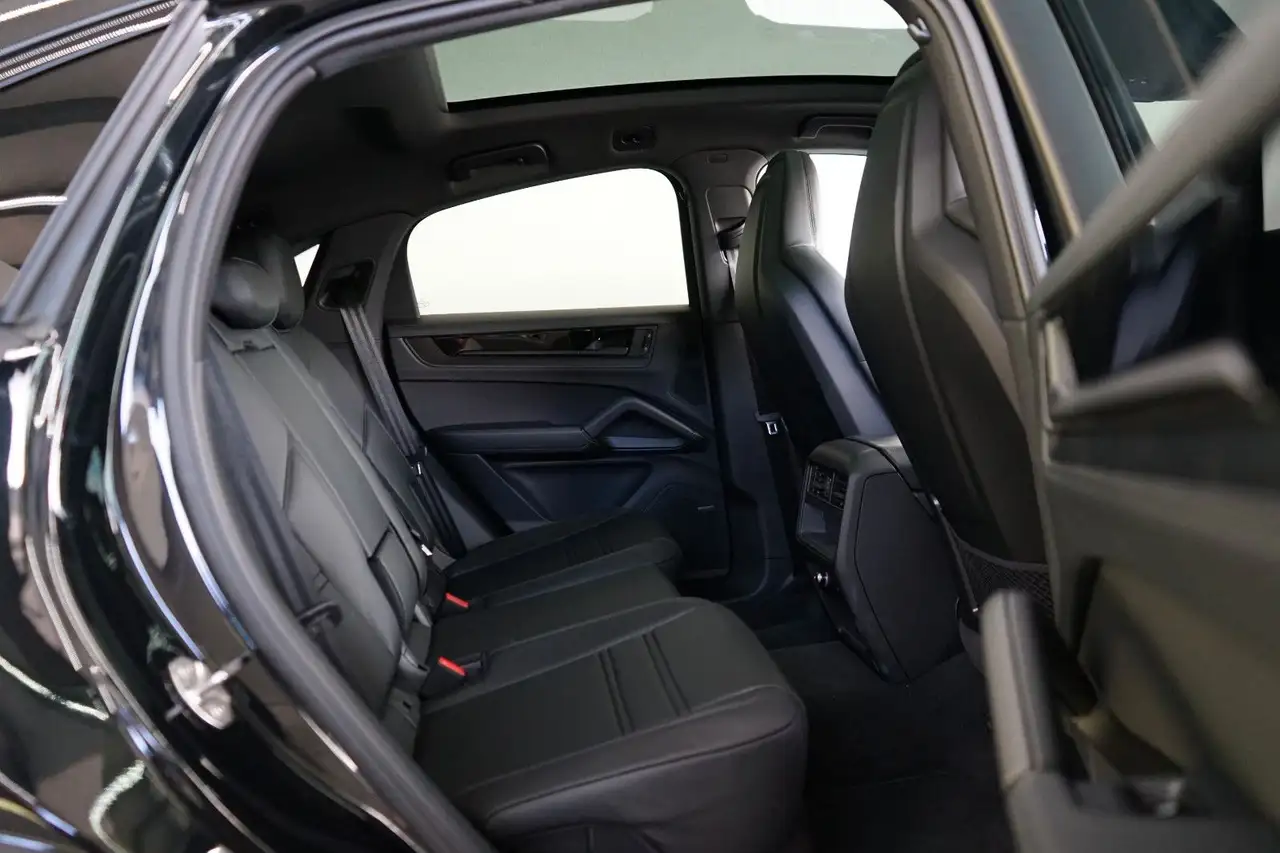 Porsche Cayenne 13