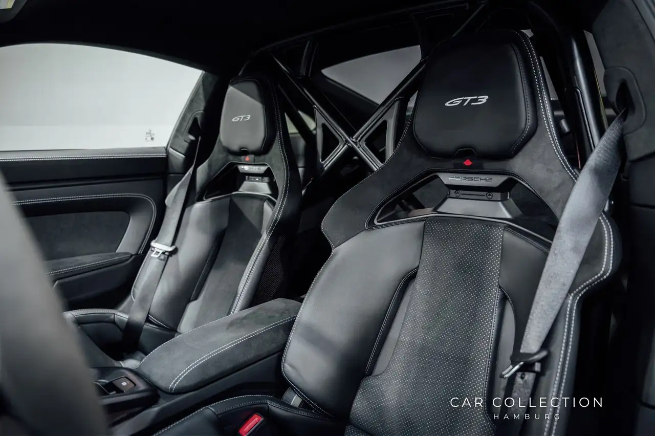 Porsche 992 12