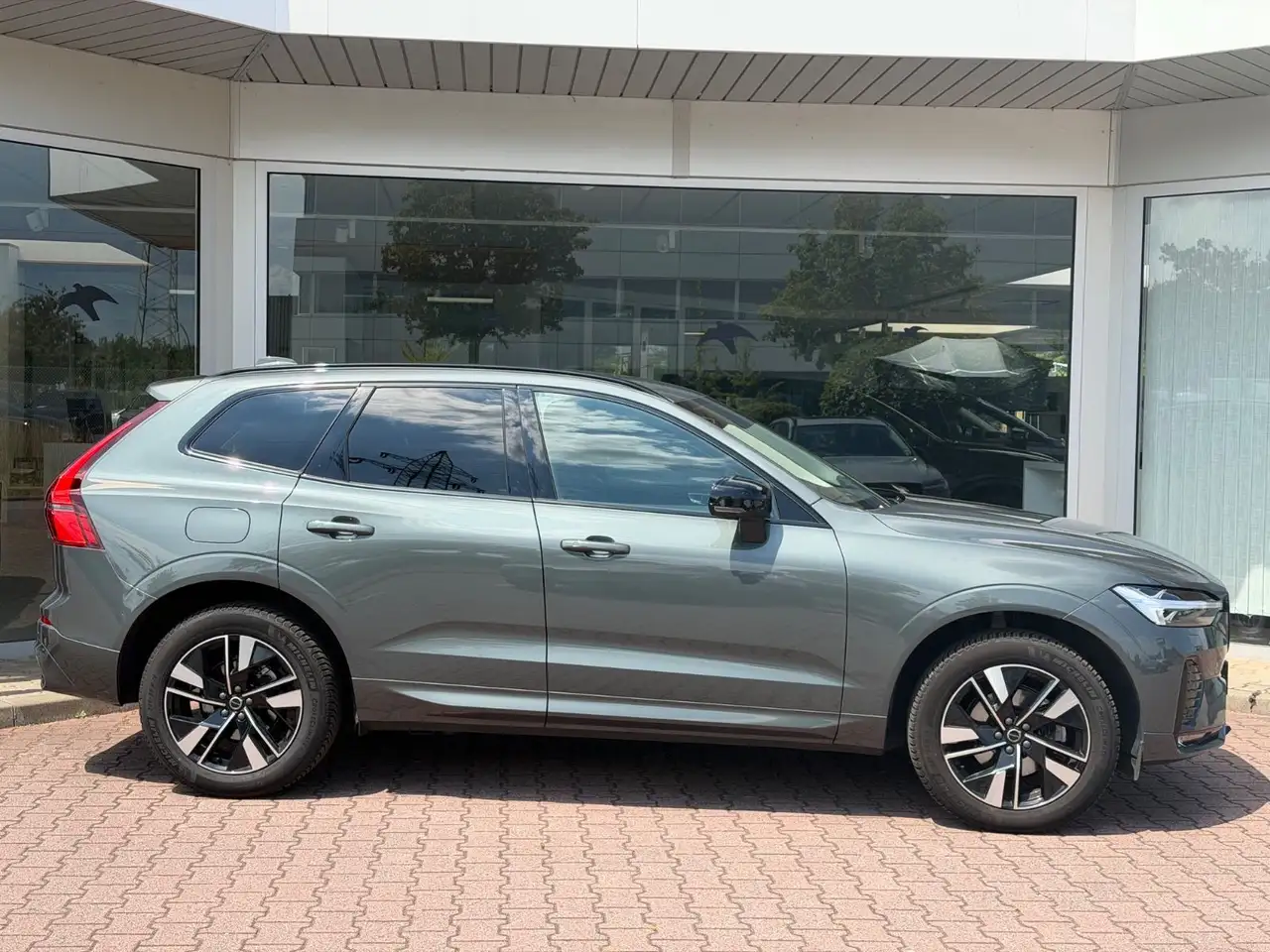 Volvo XC60 4