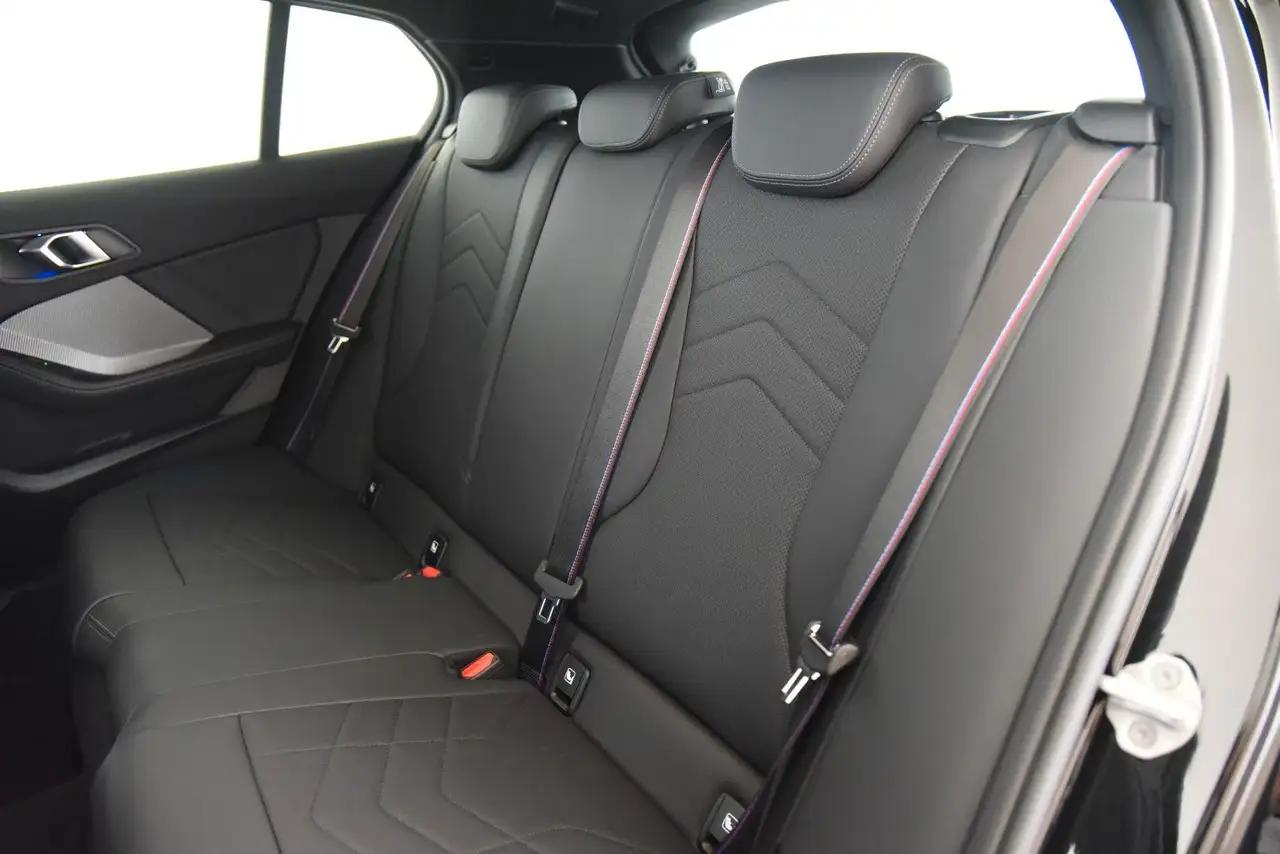 BMW 120 i 6