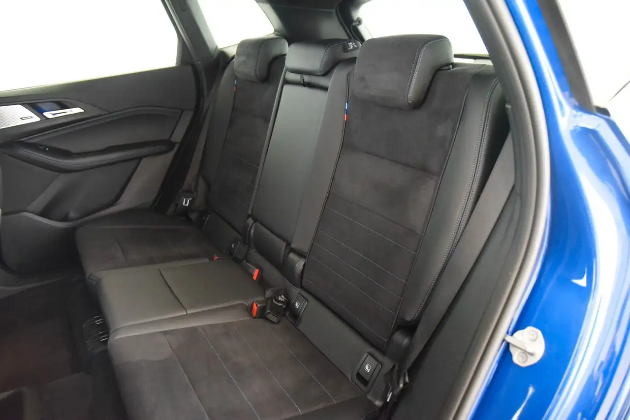 BMW 218 6