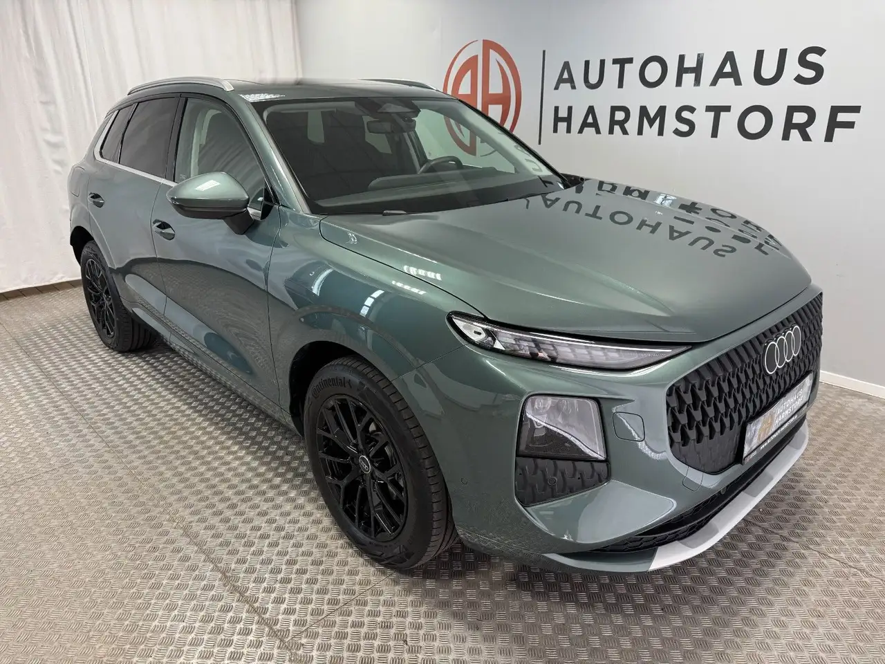 Audi Q3 8