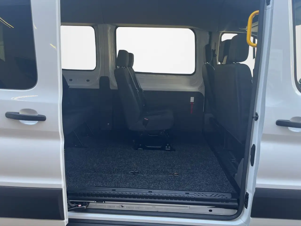 Ford Transit 10
