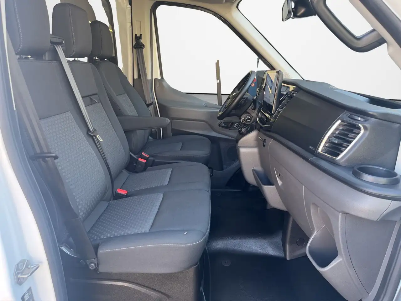 Ford Transit 13