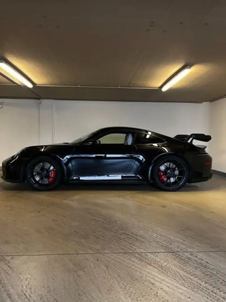 Porsche 992 911 2