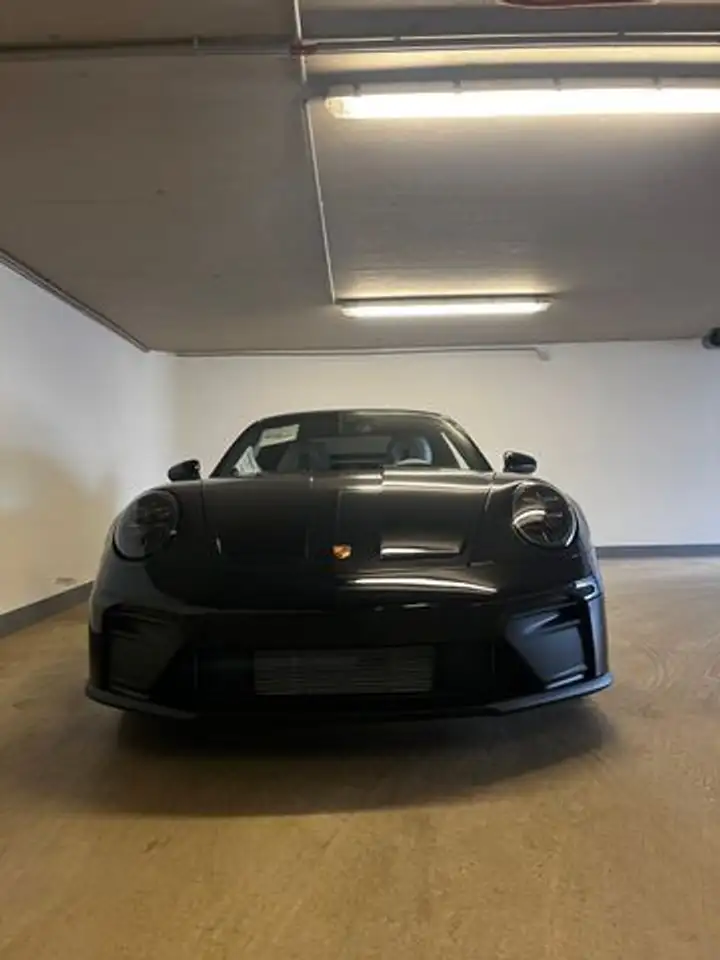 Porsche 992 911 4