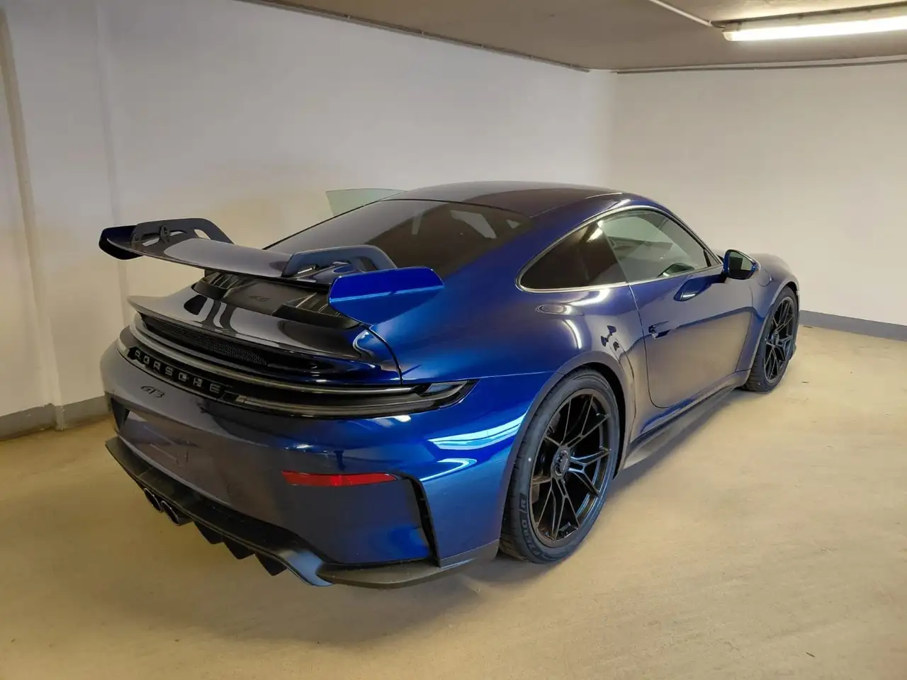Porsche 992 911 2