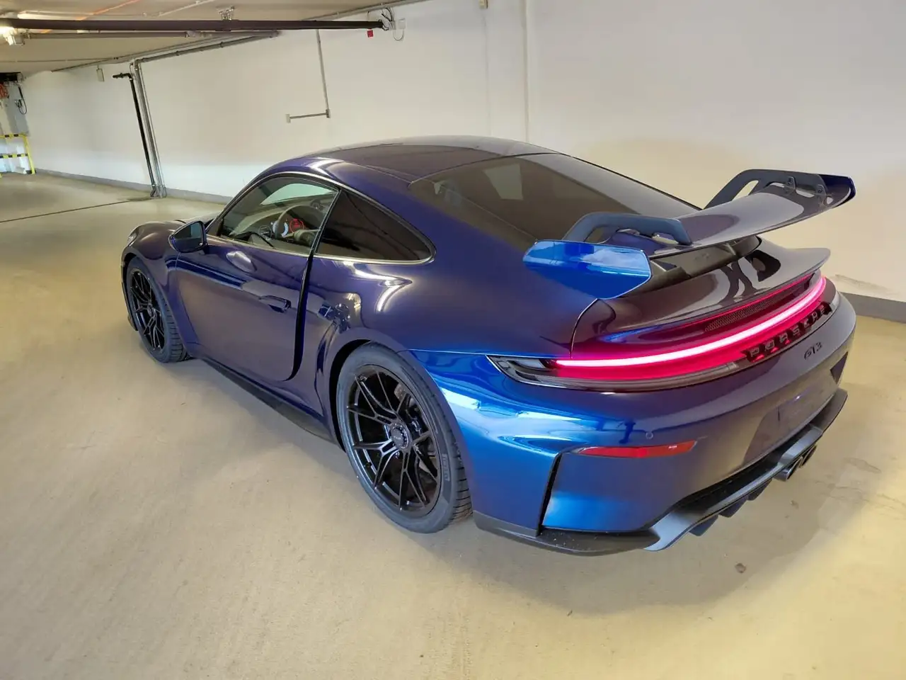 Porsche 992 911 5