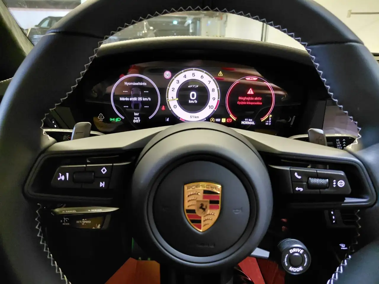 Porsche 992 911 8
