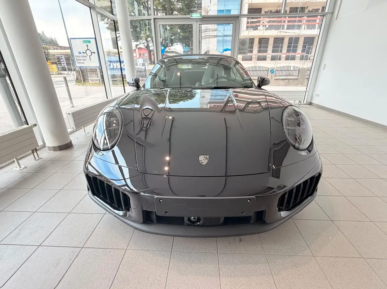 Porsche 992 911 5