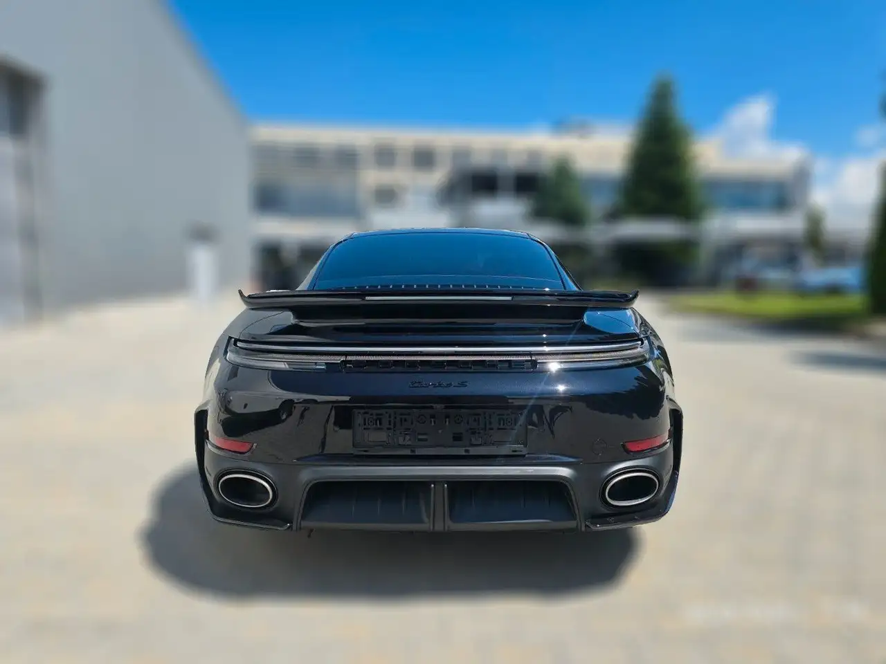 Porsche 992 911 4