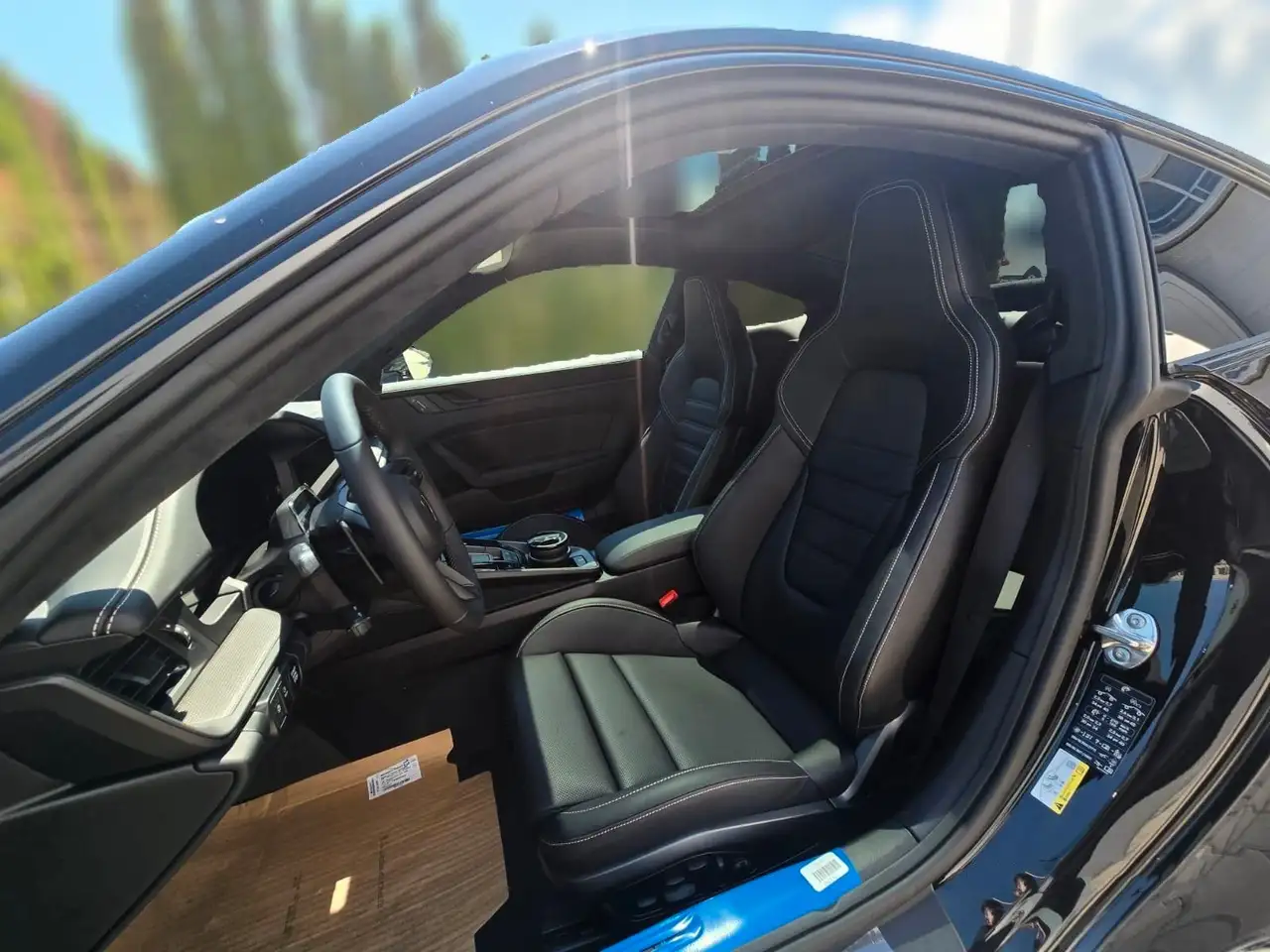 Porsche 992 911 6