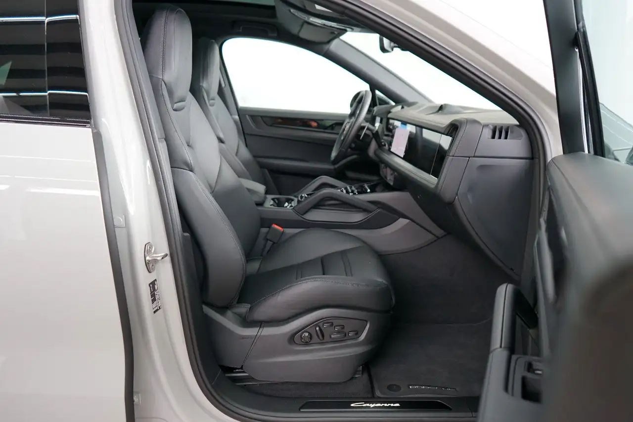 Porsche Cayenne 9