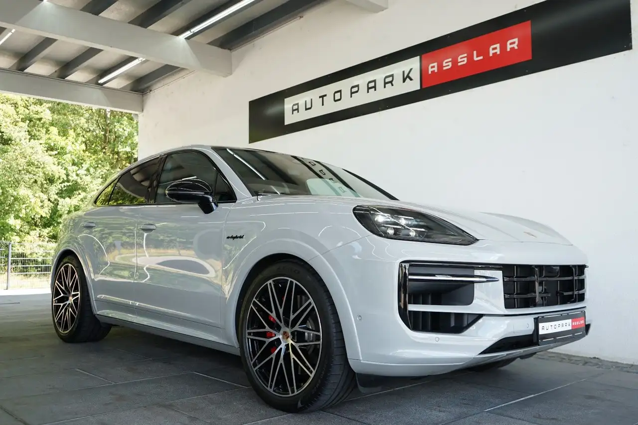 Porsche Cayenne 2