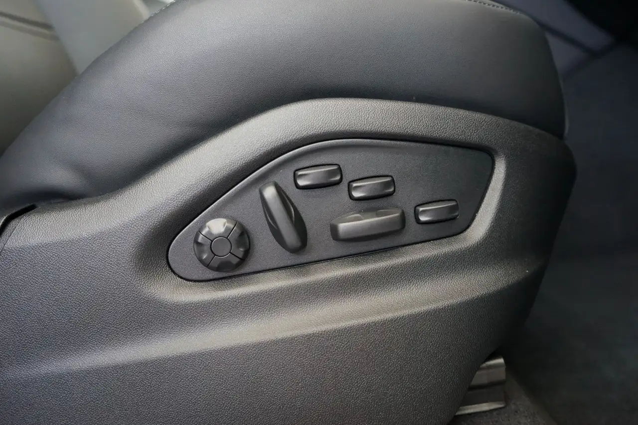 Porsche Cayenne 9
