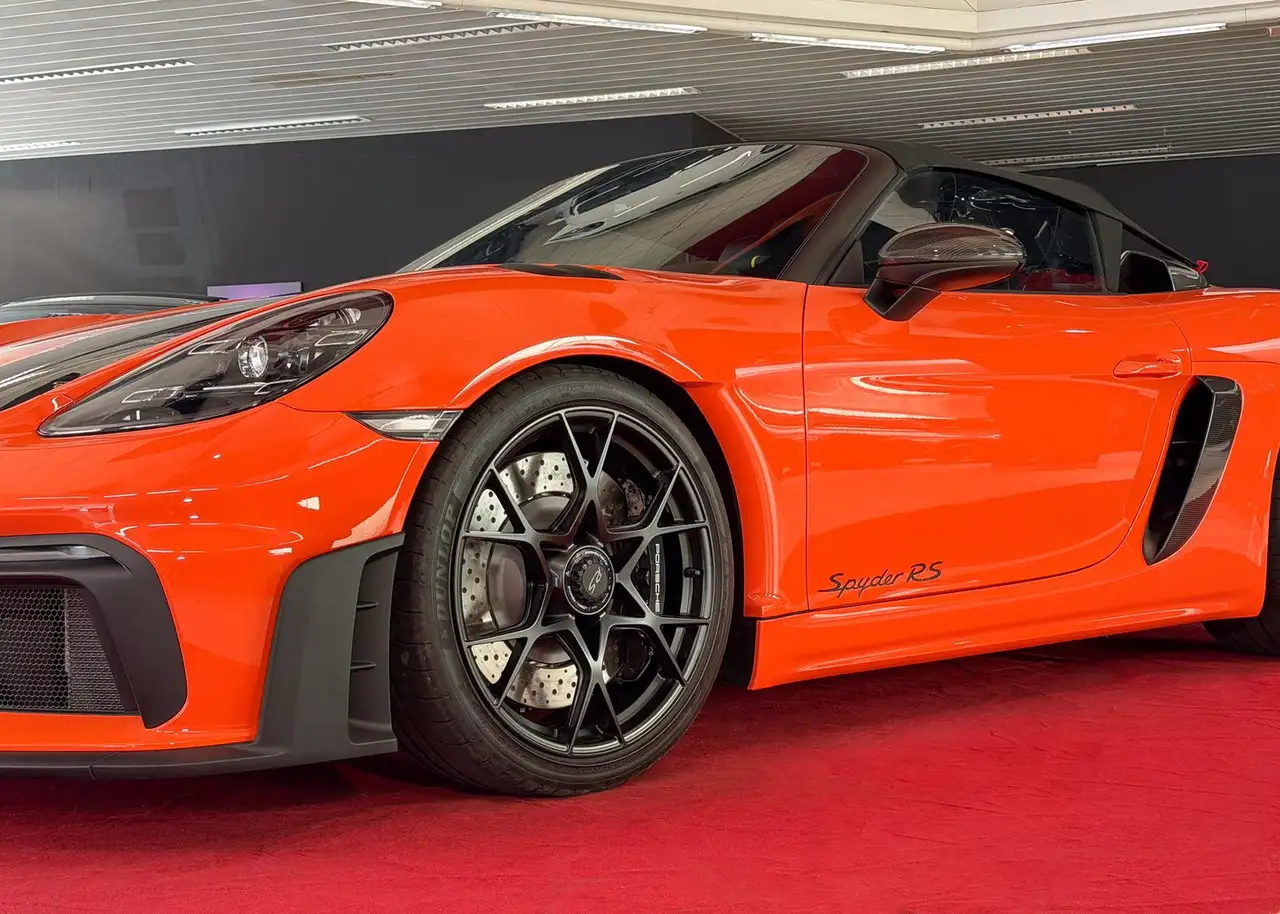 Porsche Boxster 718 8