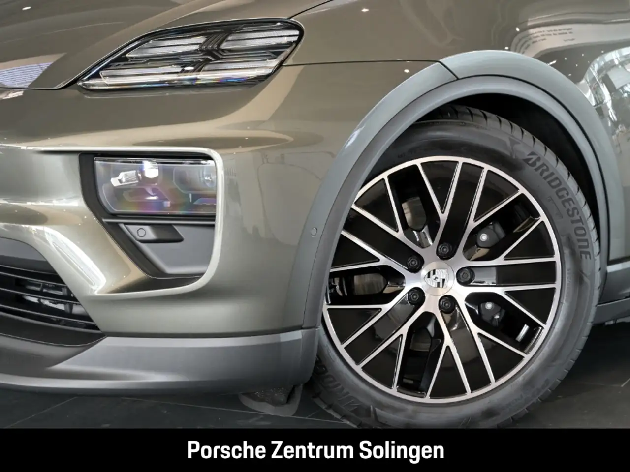 Porsche Macan 4 6