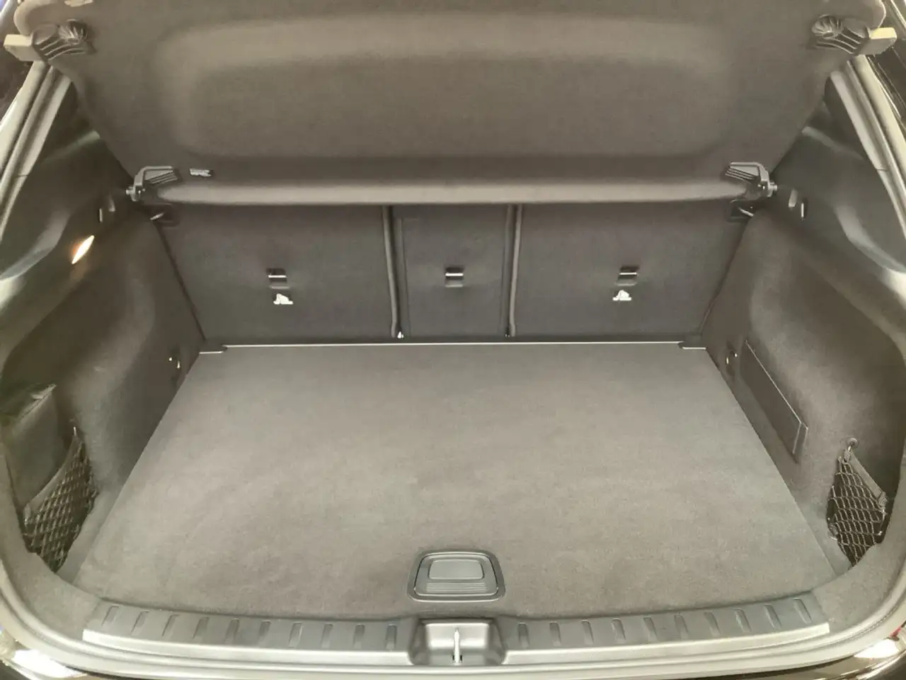 Mercedes-Benz GLA 200 15