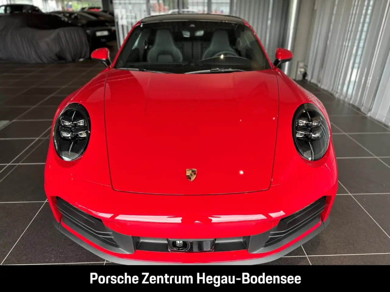 Porsche 992 911 4