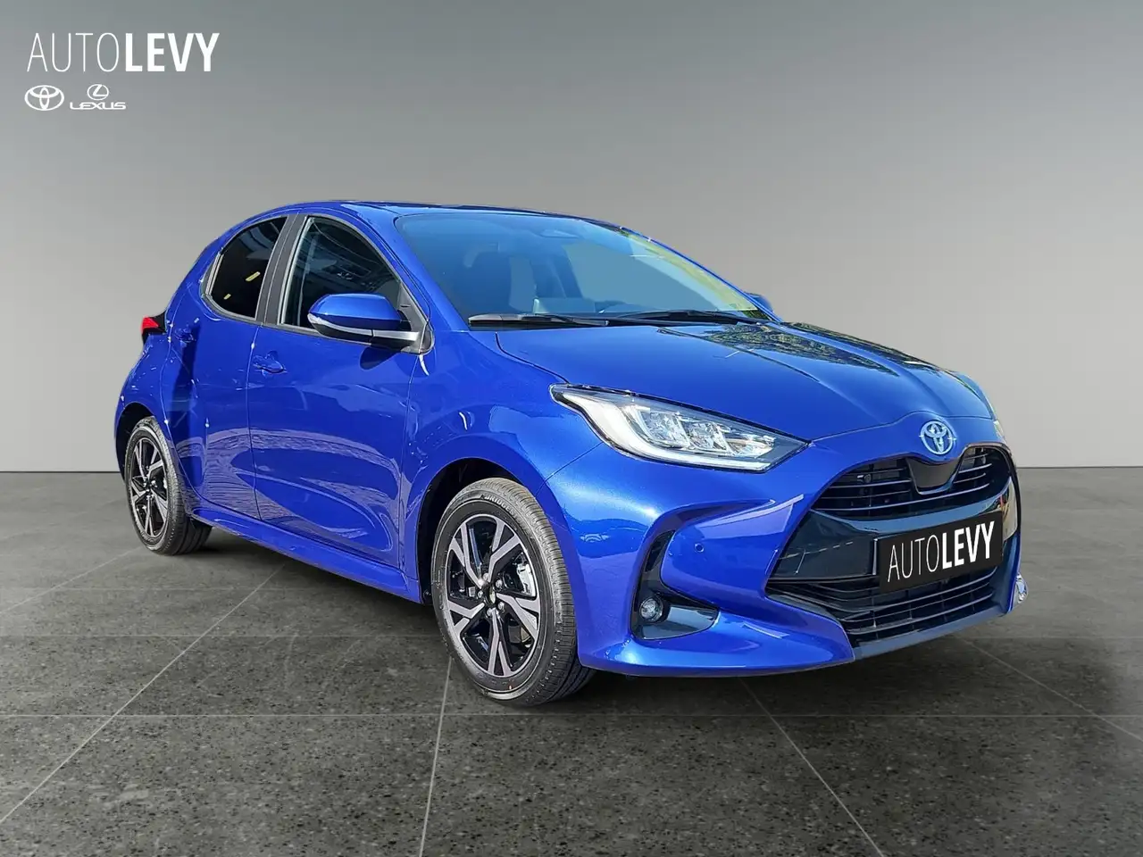 Toyota Yaris 8