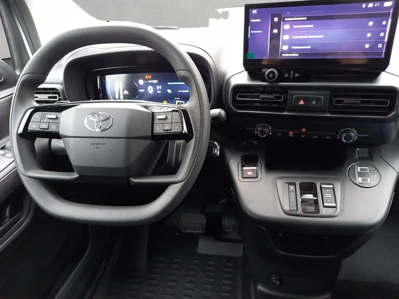 Toyota Proace 14