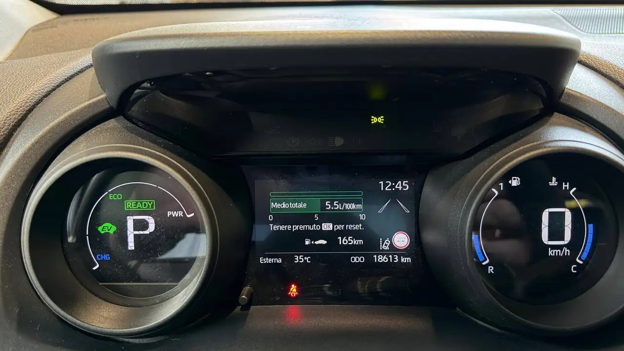 Toyota Yaris 12