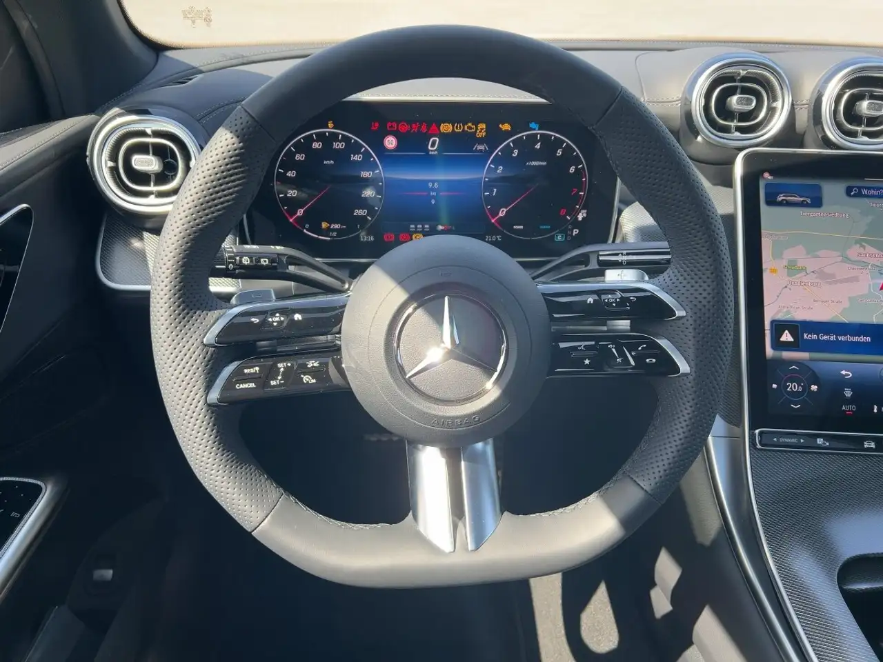 Mercedes-Benz GLC 200 9