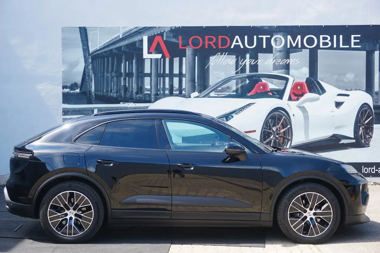 Porsche Macan 4