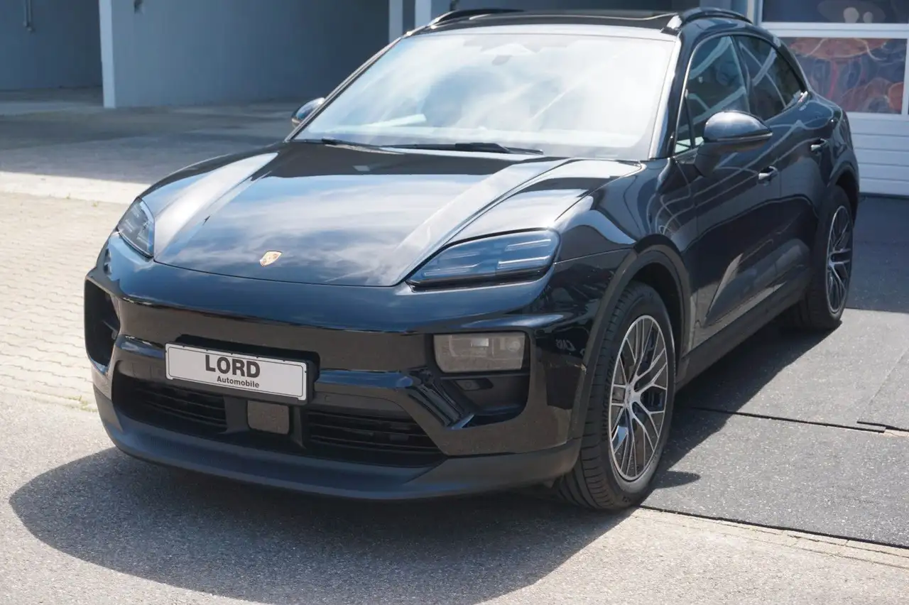 Porsche Macan 8