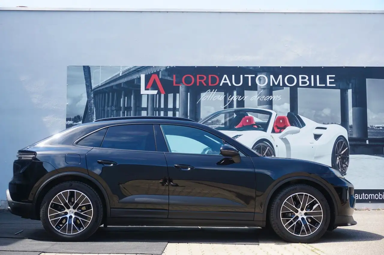 Porsche Macan 11