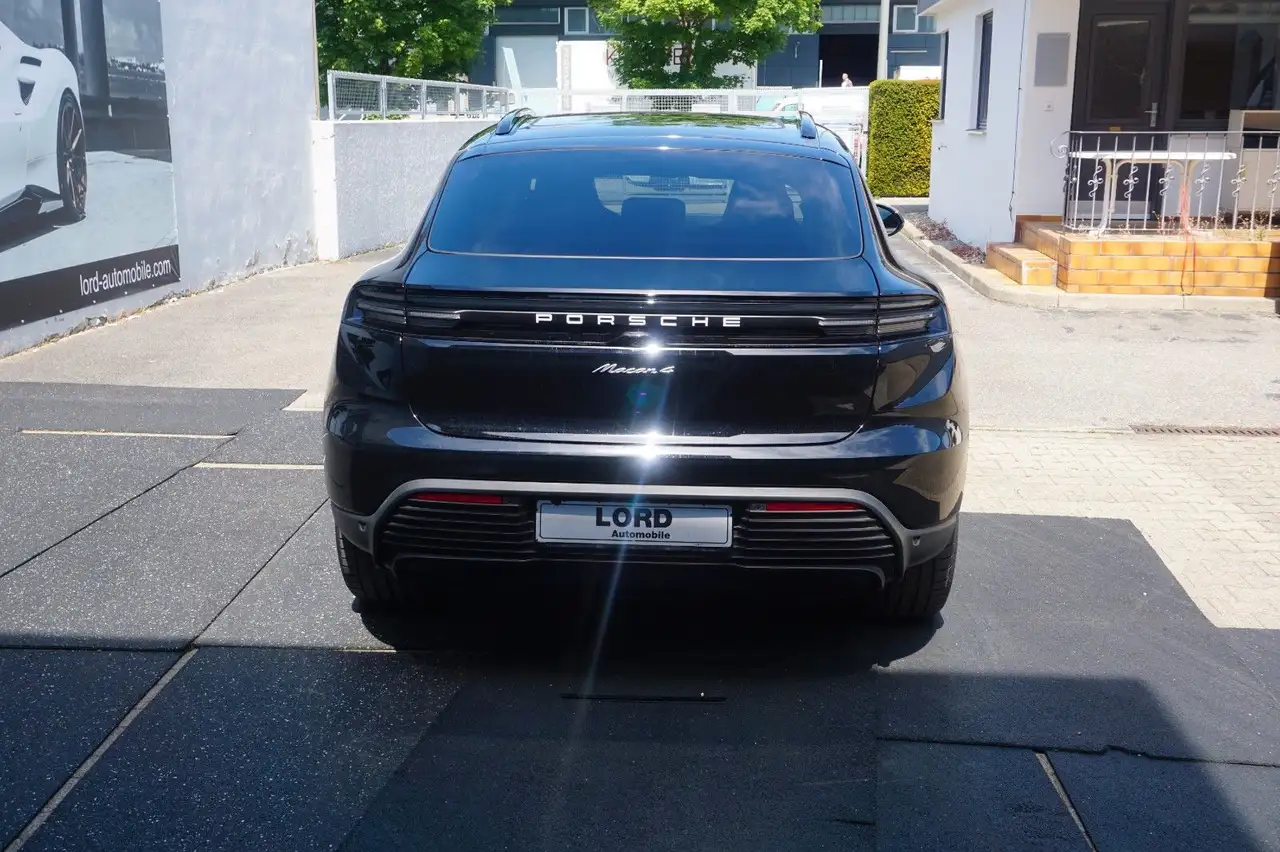 Porsche Macan 12