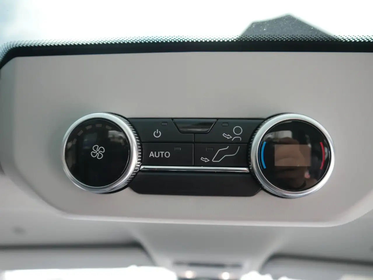 Ford Tourneo 14