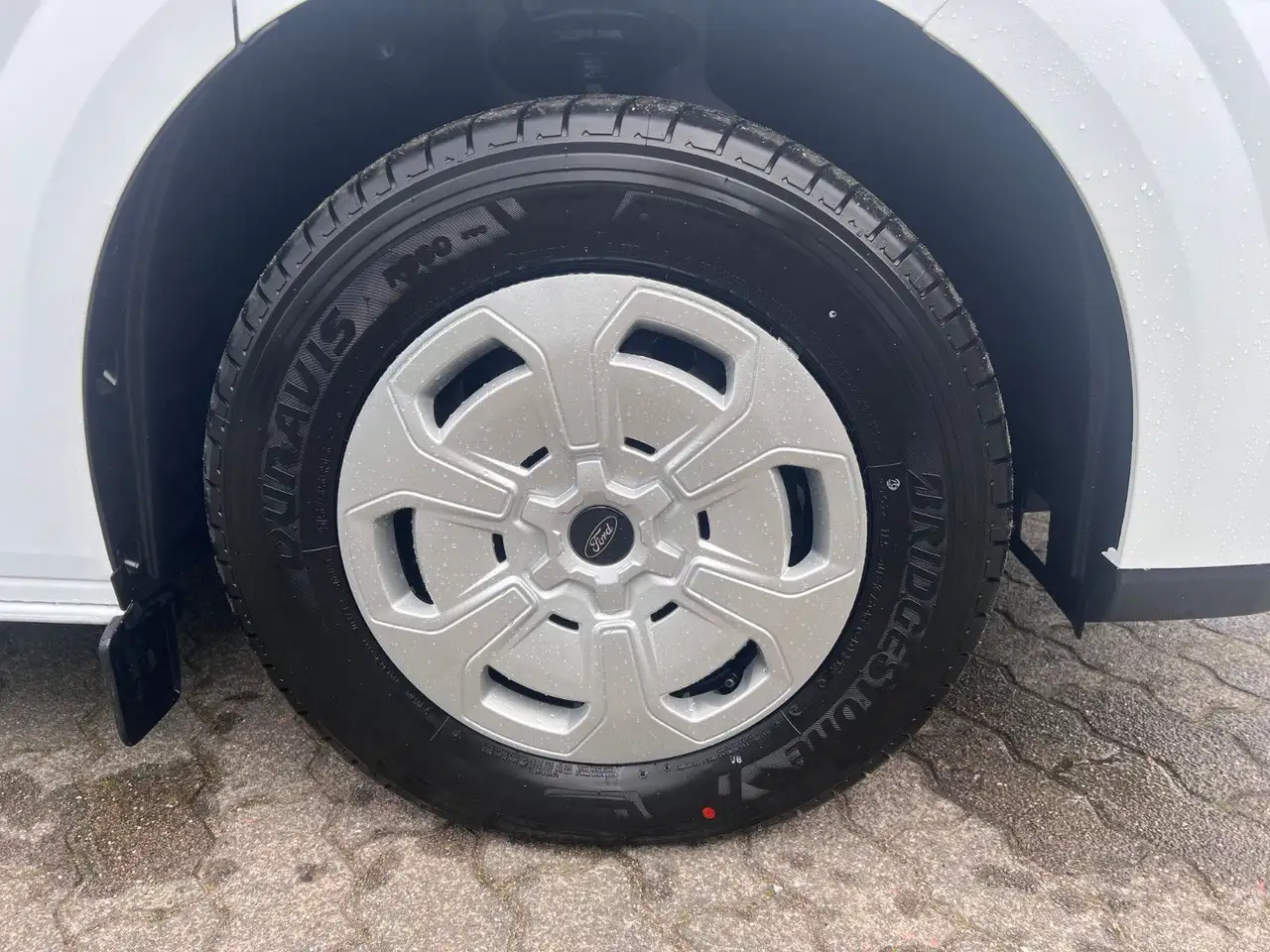 Ford Transit 10