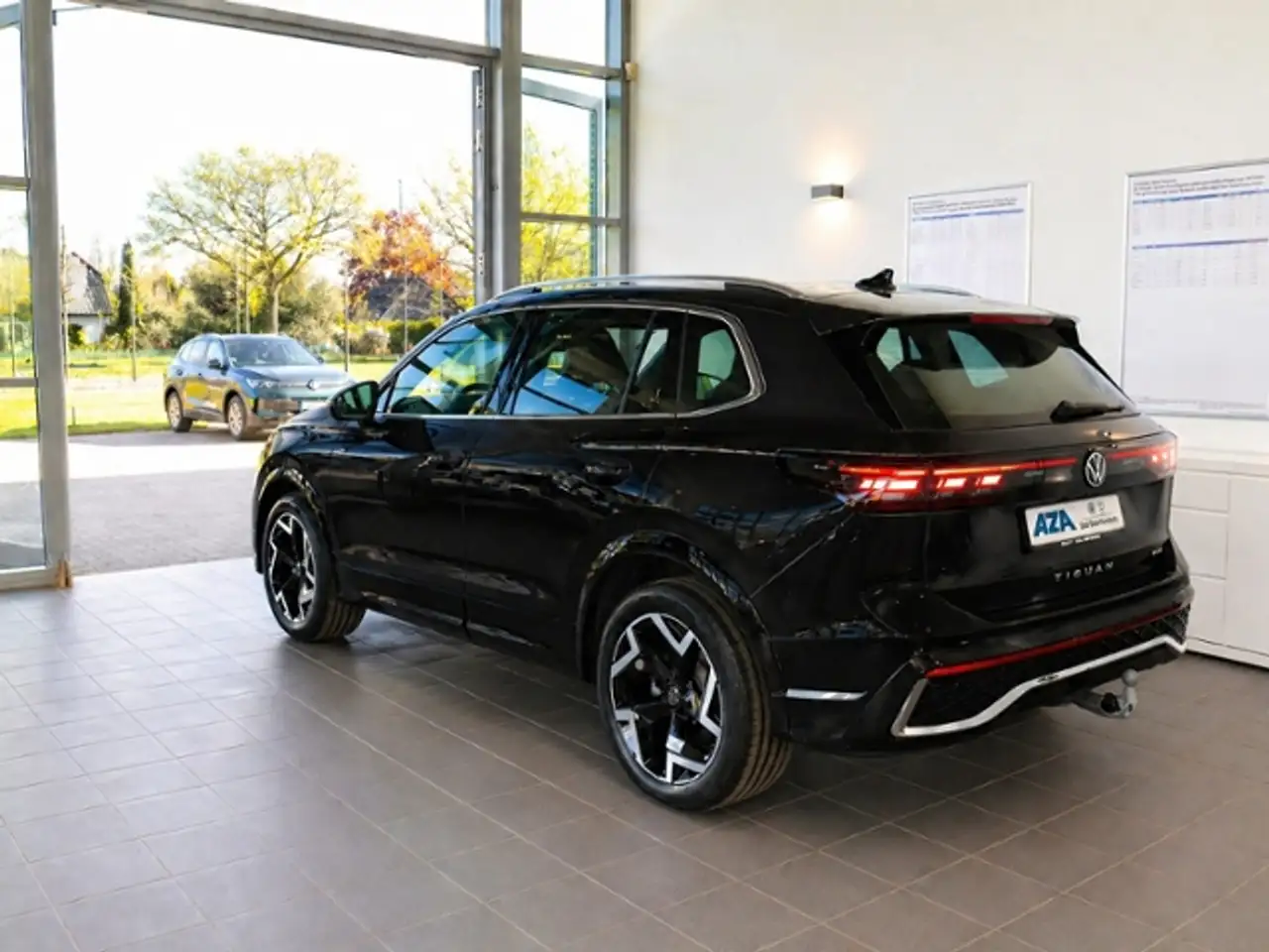 Volkswagen Tiguan 7