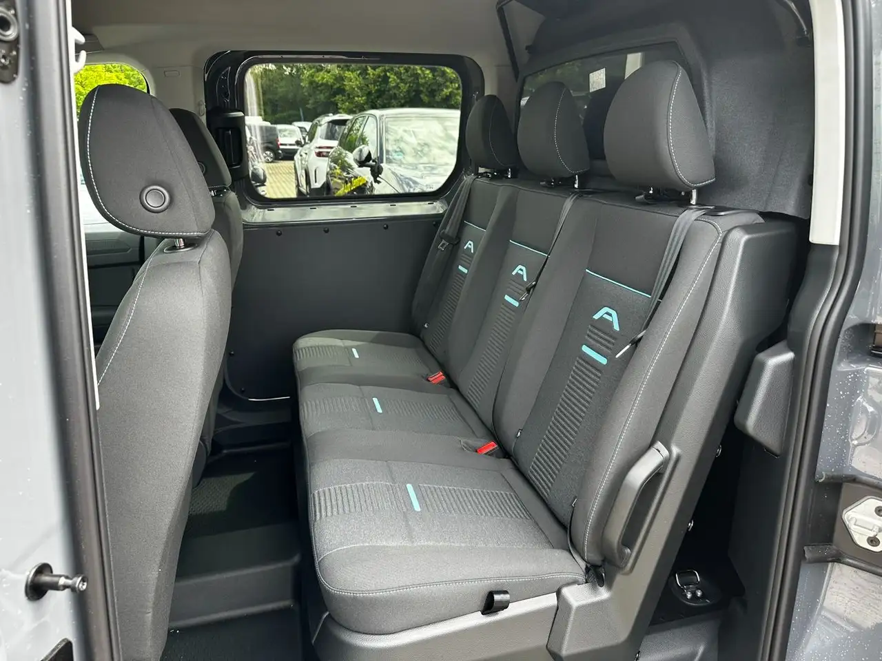Ford Transit 13