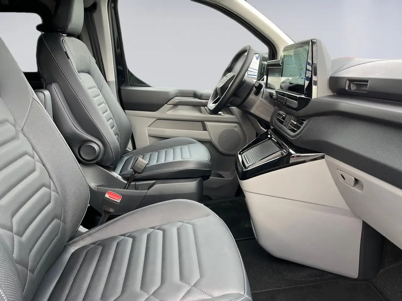 Ford Tourneo 12