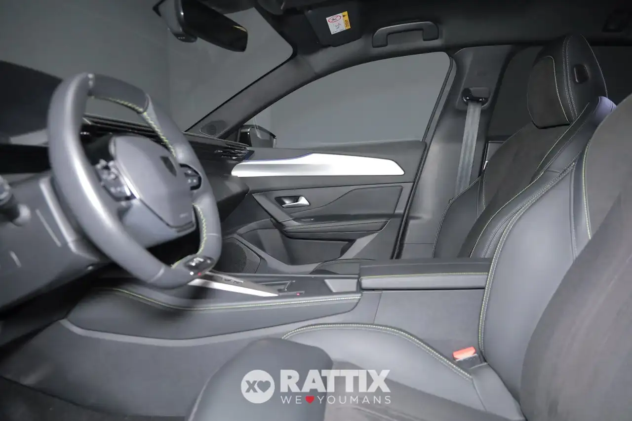 Peugeot 308 8
