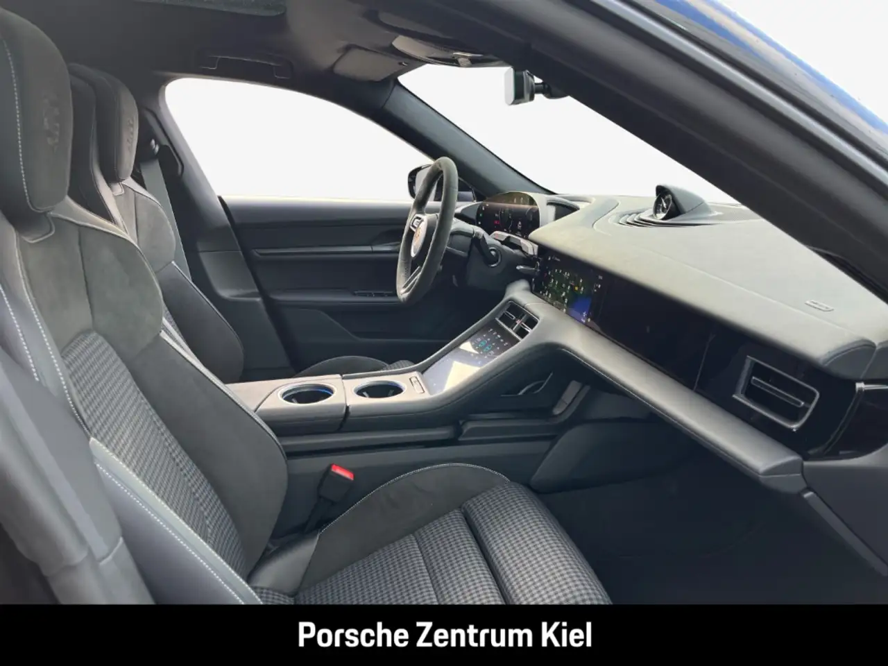 Porsche Taycan 9