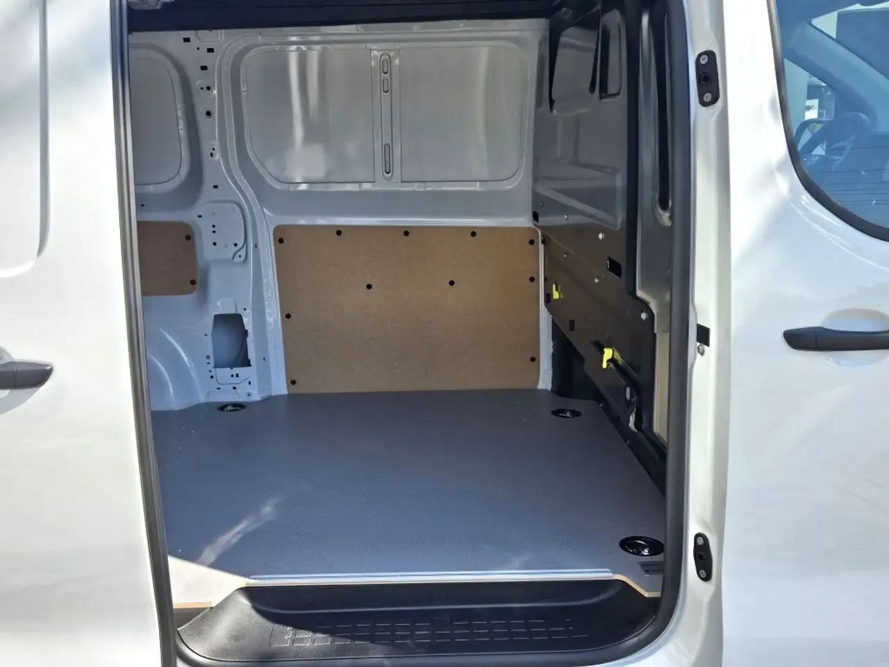Toyota Proace 8