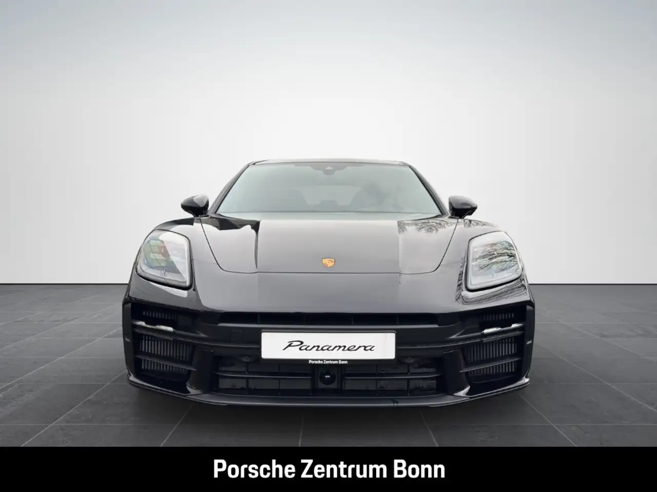 Porsche Panamera 4 2