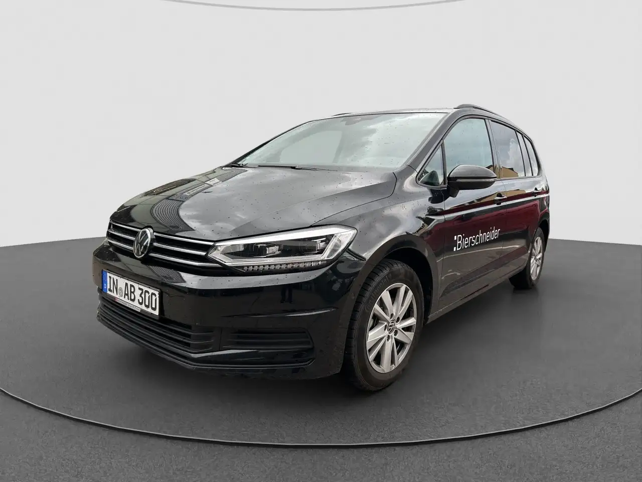 Volkswagen Touran 2