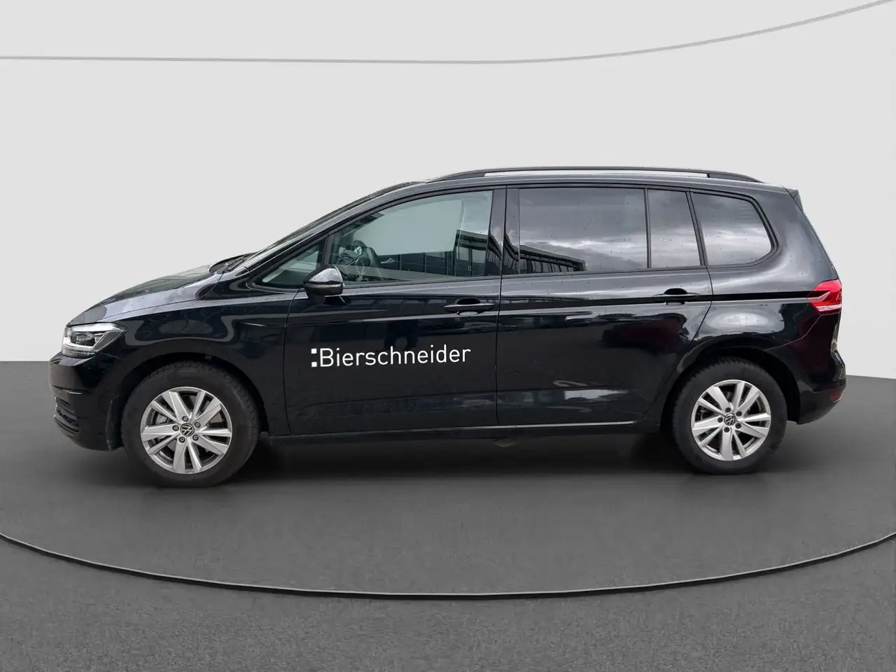 Volkswagen Touran 7