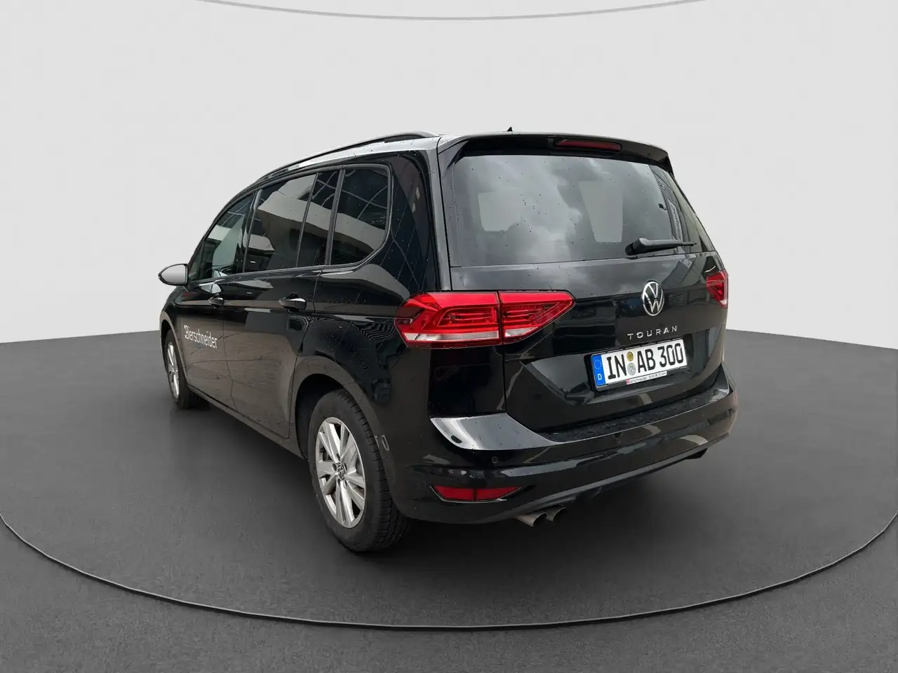 Volkswagen Touran 8