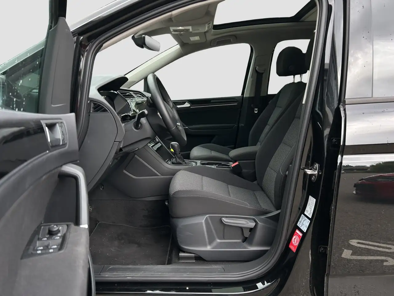Volkswagen Touran 13