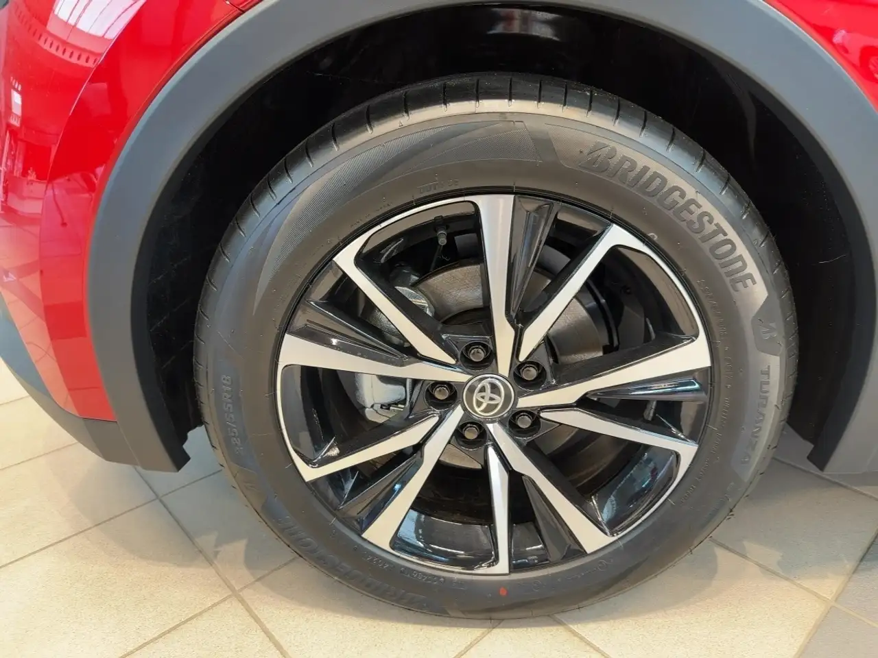 Toyota C-HR 6