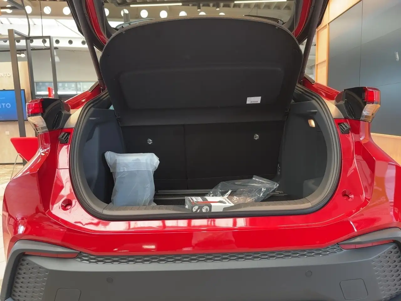 Toyota C-HR 12