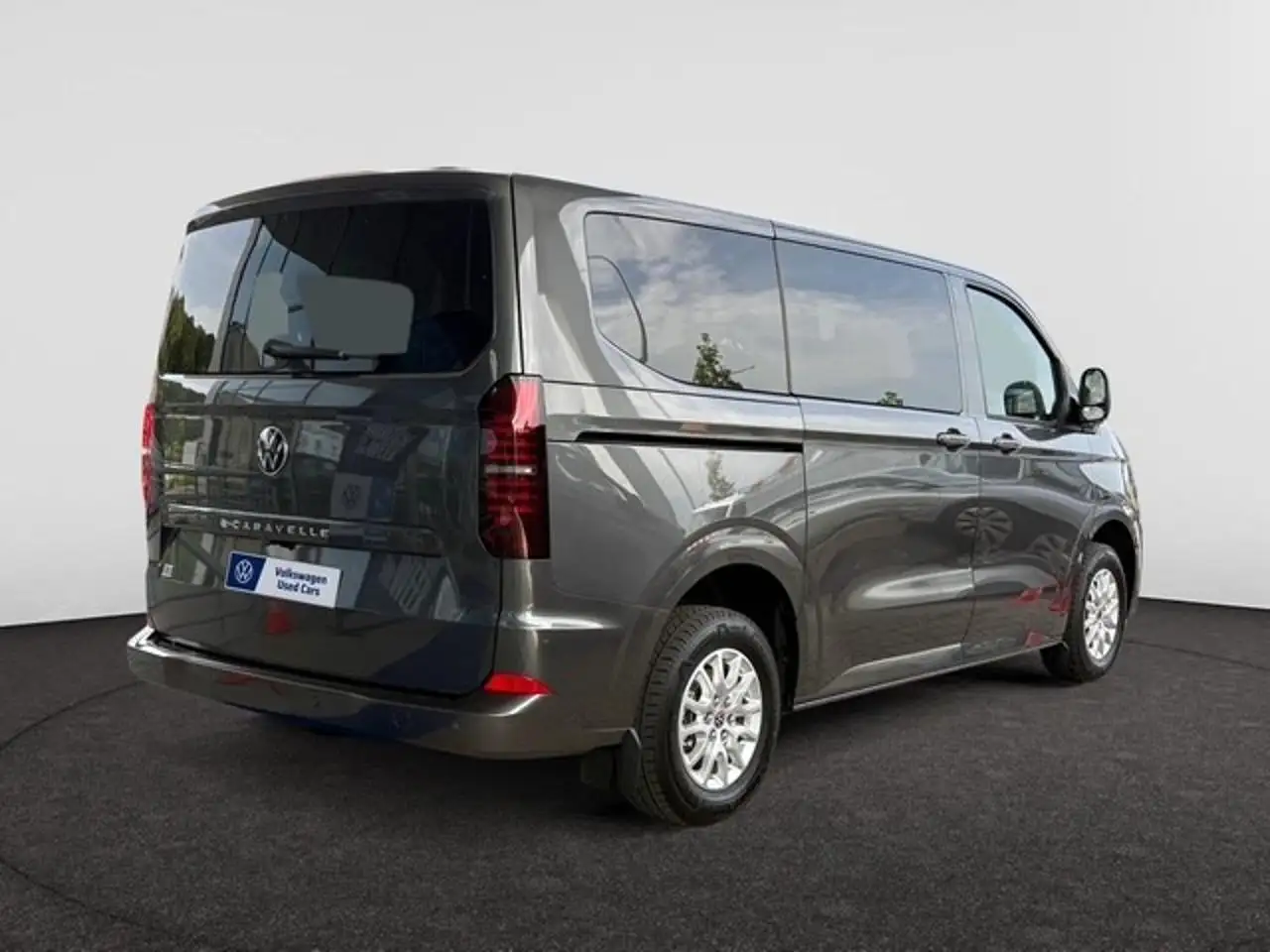 Volkswagen T7 Caravelle 2