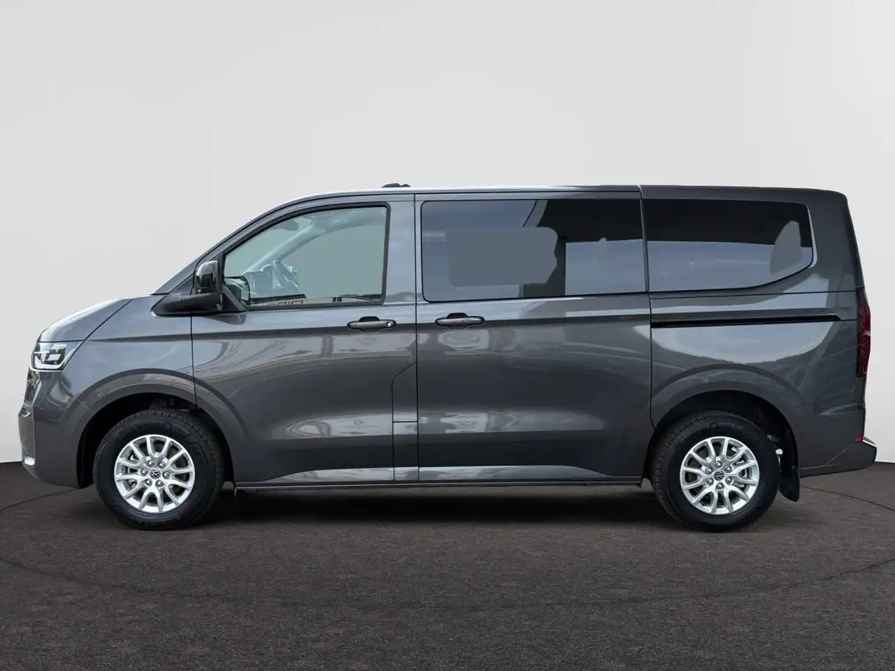 Volkswagen T7 Caravelle 7