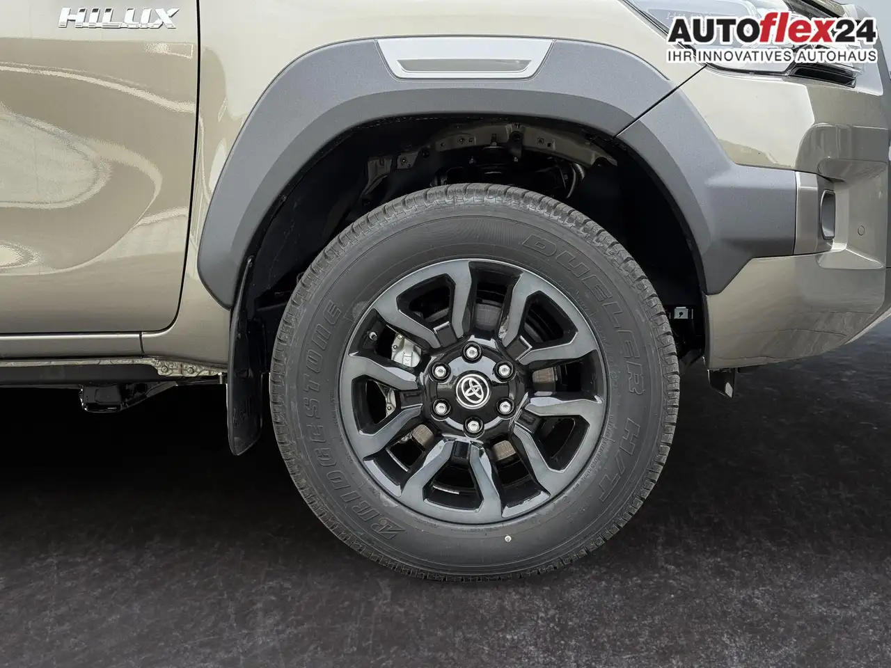 Toyota Hilux 9